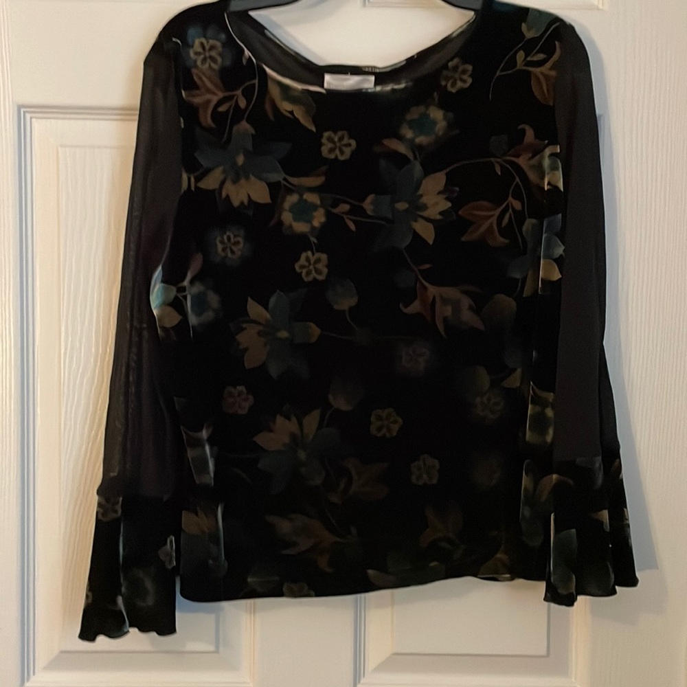Worthington blouse size M.